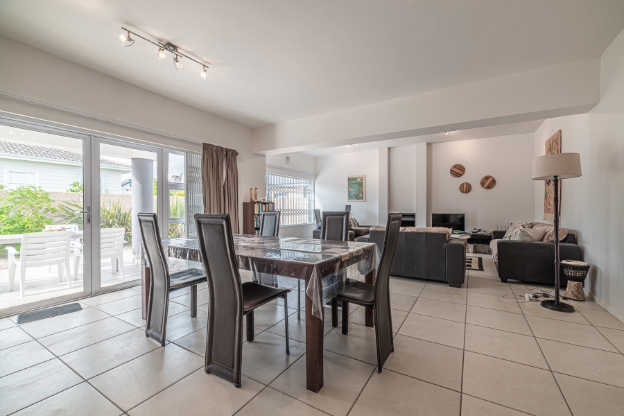 4 Bedroom Property for Sale in Reebok Western Cape